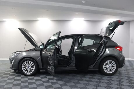 Ford Focus TITANIUM 5