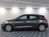 Ford Focus TITANIUM 18