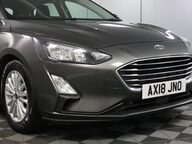 Ford Focus TITANIUM 24