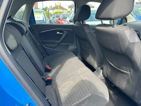 Volkswagen Polo SE 11