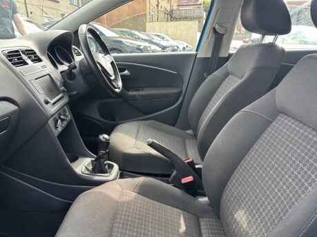 Volkswagen Polo SE 17