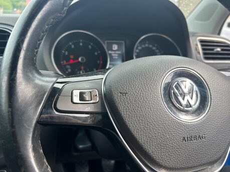 Volkswagen Polo SE 15
