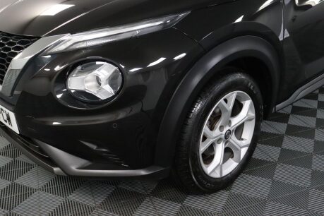 Nissan Juke DIG-T N-CONNECTA 31