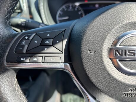 Nissan Juke DIG-T N-CONNECTA 13