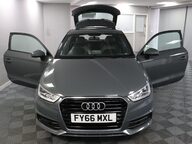 Audi A1 TFSI S LINE 7