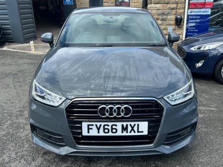 Audi A1 TFSI S LINE 4