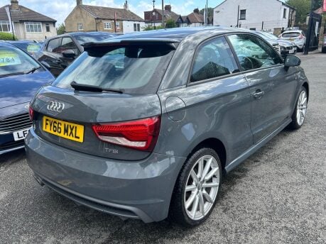 Audi A1 TFSI S LINE 9