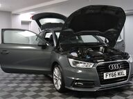 Audi A1 TFSI S LINE 15