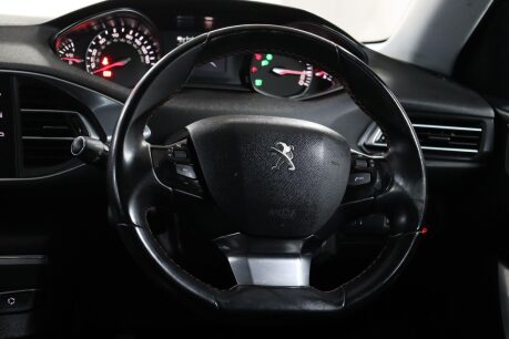 Peugeot 308 1.2 PureTech Tech Edition Euro 6 (s/s) 5dr 39
