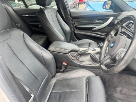 BMW 3 Series 320D M SPORT 6