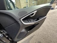 Volvo V40 D3 R-DESIGN LUX NAV 15