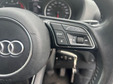 Audi Q2 TFSI SPORT 13