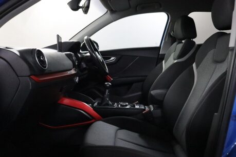 Audi Q2 TFSI SPORT 42