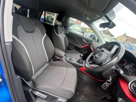 Audi Q2 TFSI SPORT 9
