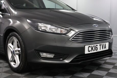 Ford Focus ZETEC 24