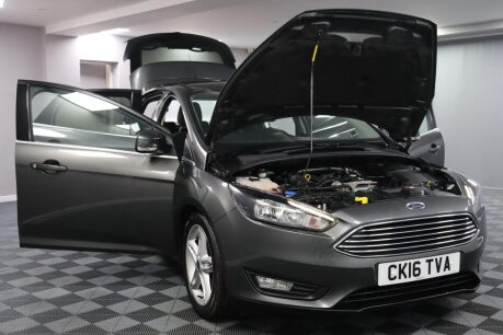 Ford Focus ZETEC 16