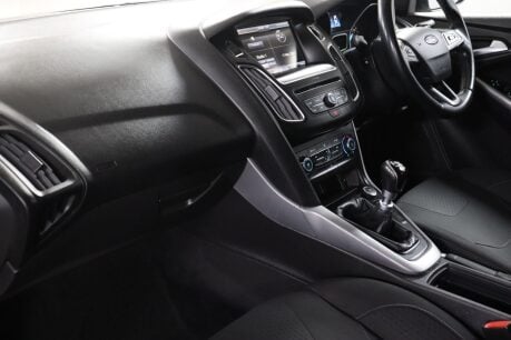 Ford Focus ZETEC 32