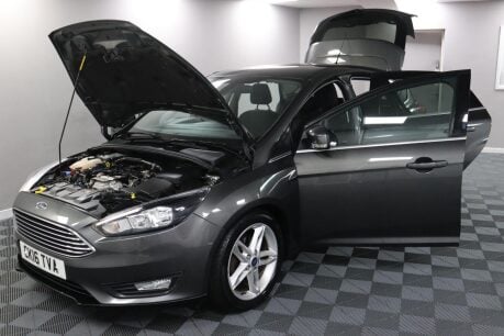 Ford Focus ZETEC 10
