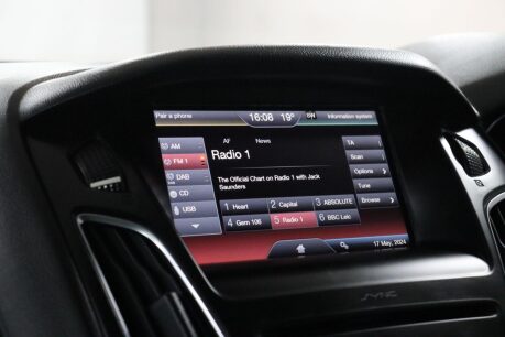 Ford Focus ZETEC 37