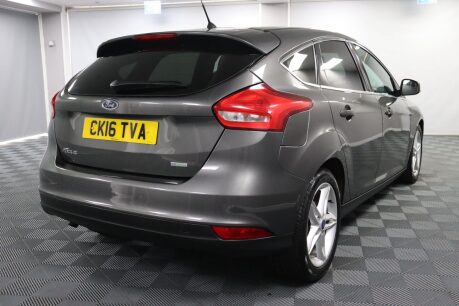 Ford Focus ZETEC 22