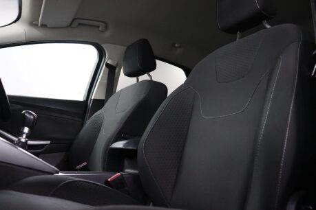 Ford Focus ZETEC 41