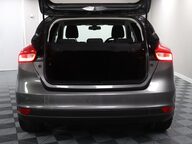 Ford Focus ZETEC 28