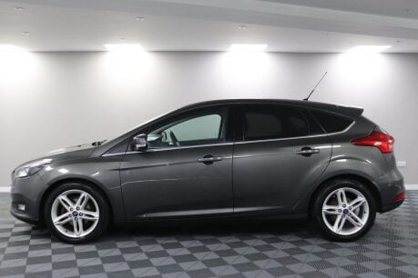 Ford Focus ZETEC 20