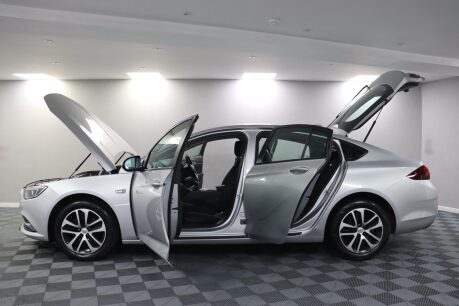 Vauxhall Insignia DESIGN NAV ECOTEC 5