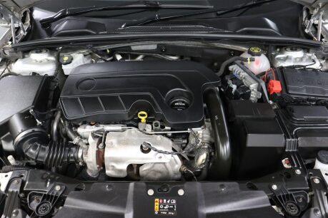 Vauxhall Insignia DESIGN NAV ECOTEC 44