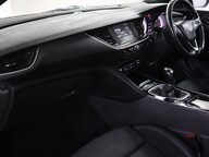 Vauxhall Insignia SRI VX-LINE NAV 34