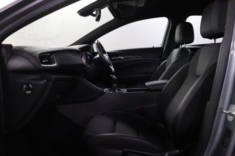 Vauxhall Insignia SRI VX-LINE NAV 42