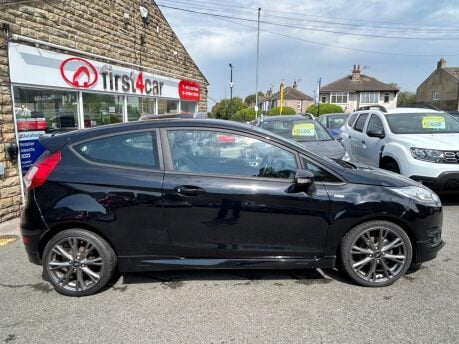 Ford Fiesta ST-LINE 10