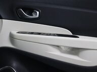 Renault Captur GT LINE TCE 36