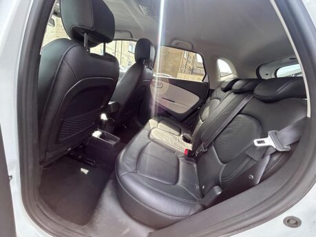 Renault Captur GT LINE TCE 11
