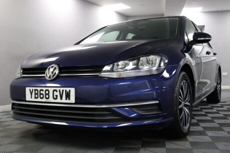 Volkswagen Golf SE TSI DSG 28