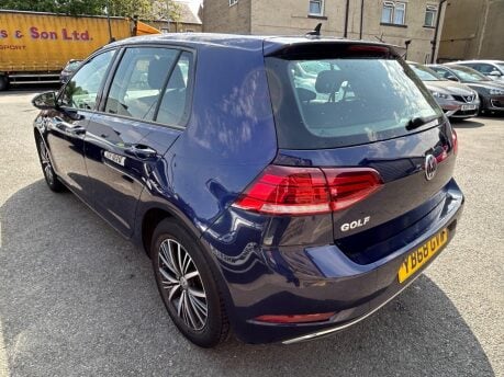 Volkswagen Golf SE TSI DSG 6