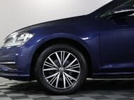 Volkswagen Golf SE TSI DSG 27