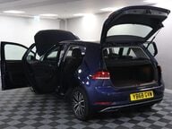 Volkswagen Golf SE TSI DSG 21