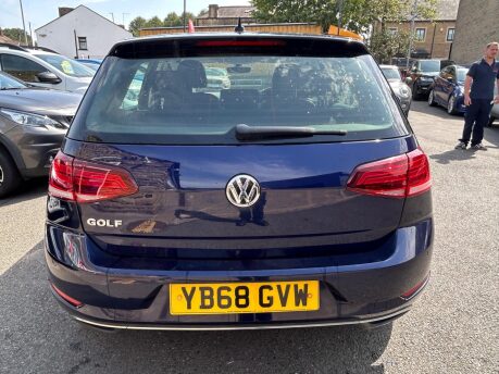 Volkswagen Golf SE TSI DSG 7