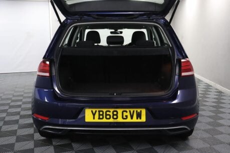 Volkswagen Golf SE TSI DSG 14