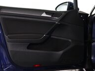 Volkswagen Golf SE TSI DSG 43