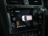 Volkswagen Golf SE TSI DSG 37