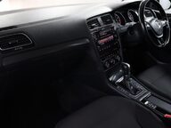 Volkswagen Golf SE TSI DSG 34