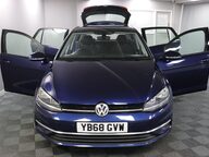 Volkswagen Golf SE TSI DSG 7