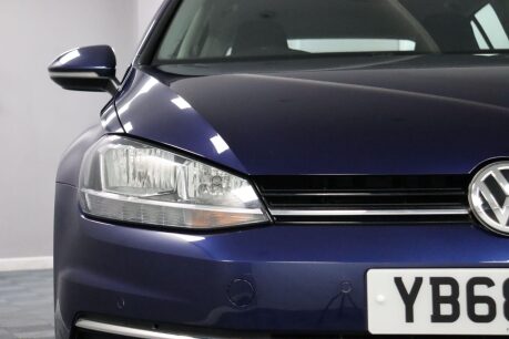 Volkswagen Golf SE TSI DSG 25