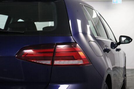 Volkswagen Golf SE TSI DSG 23