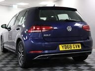 Volkswagen Golf SE TSI DSG 29