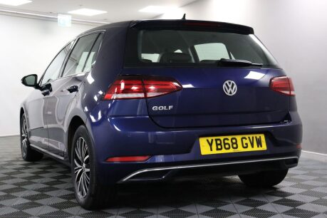 Volkswagen Golf SE TSI DSG 29