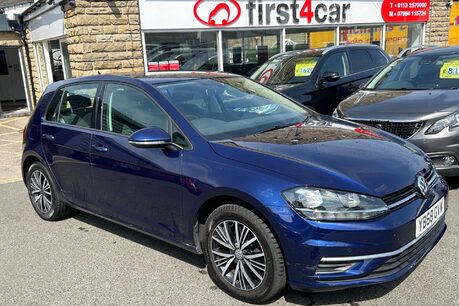Volkswagen Golf SE TSI DSG