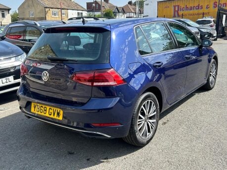 Volkswagen Golf SE TSI DSG 9